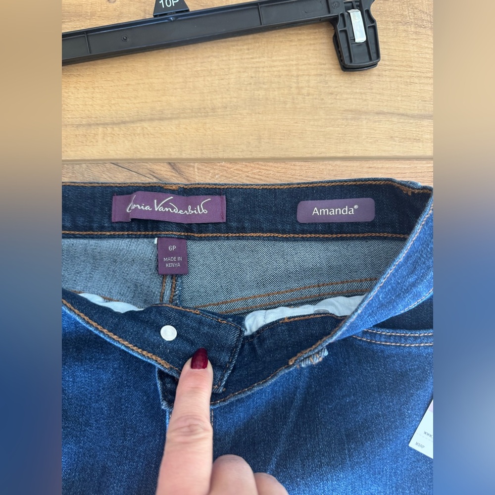 New Gloria Vanderbilt 6P Jeans Straight Leg NWT Petite - Picture 3 of 5